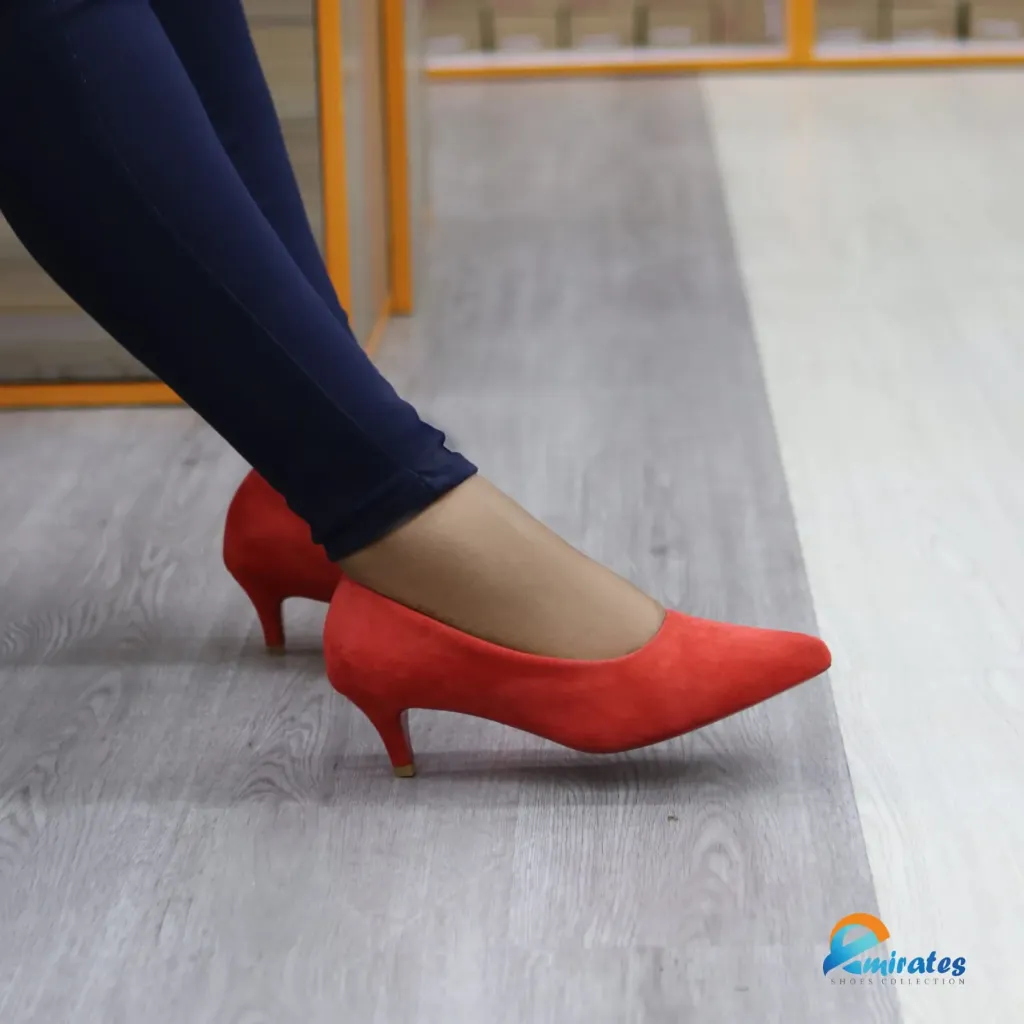 Velora Pointed Toe kitten pumps