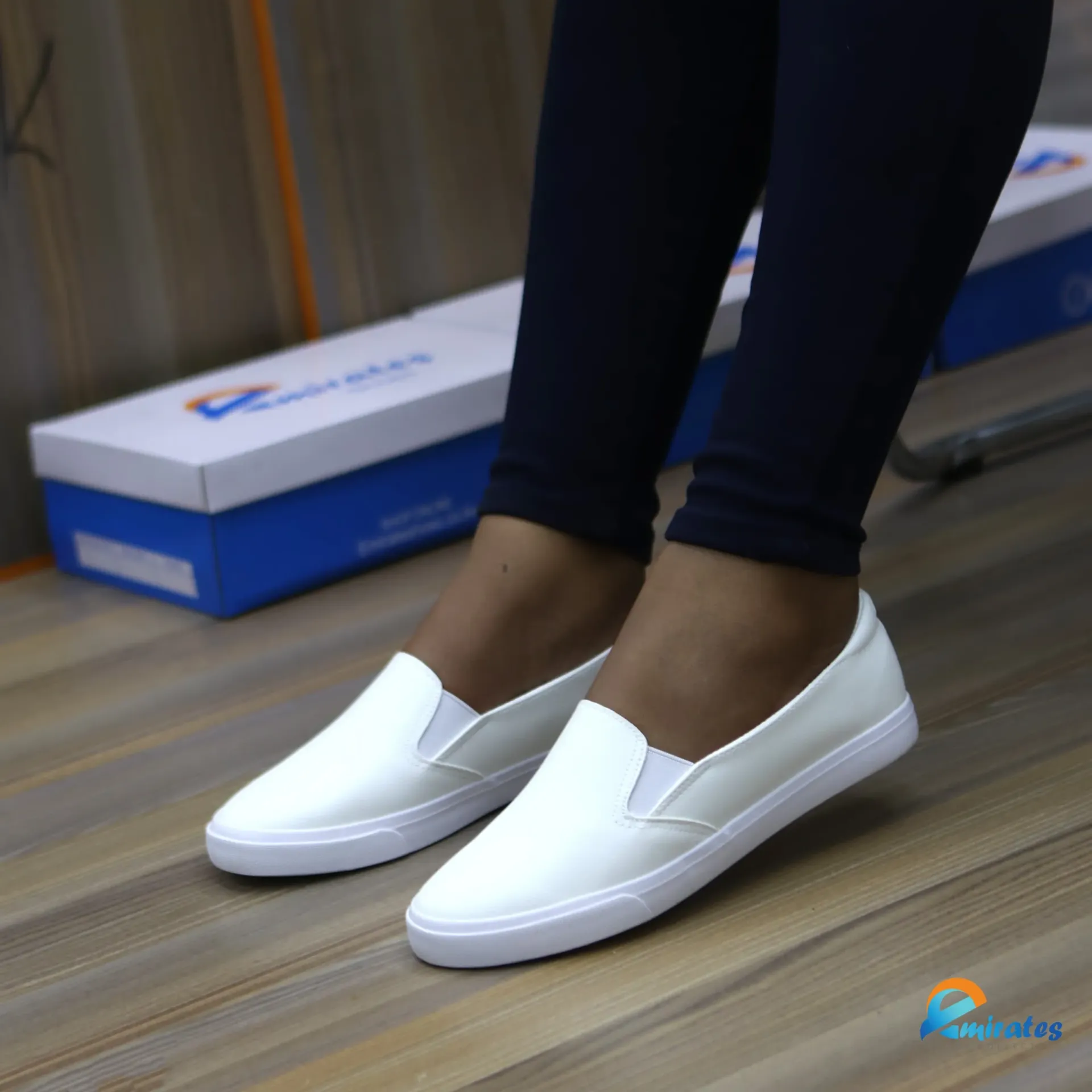 Anya slip-on casual shoes