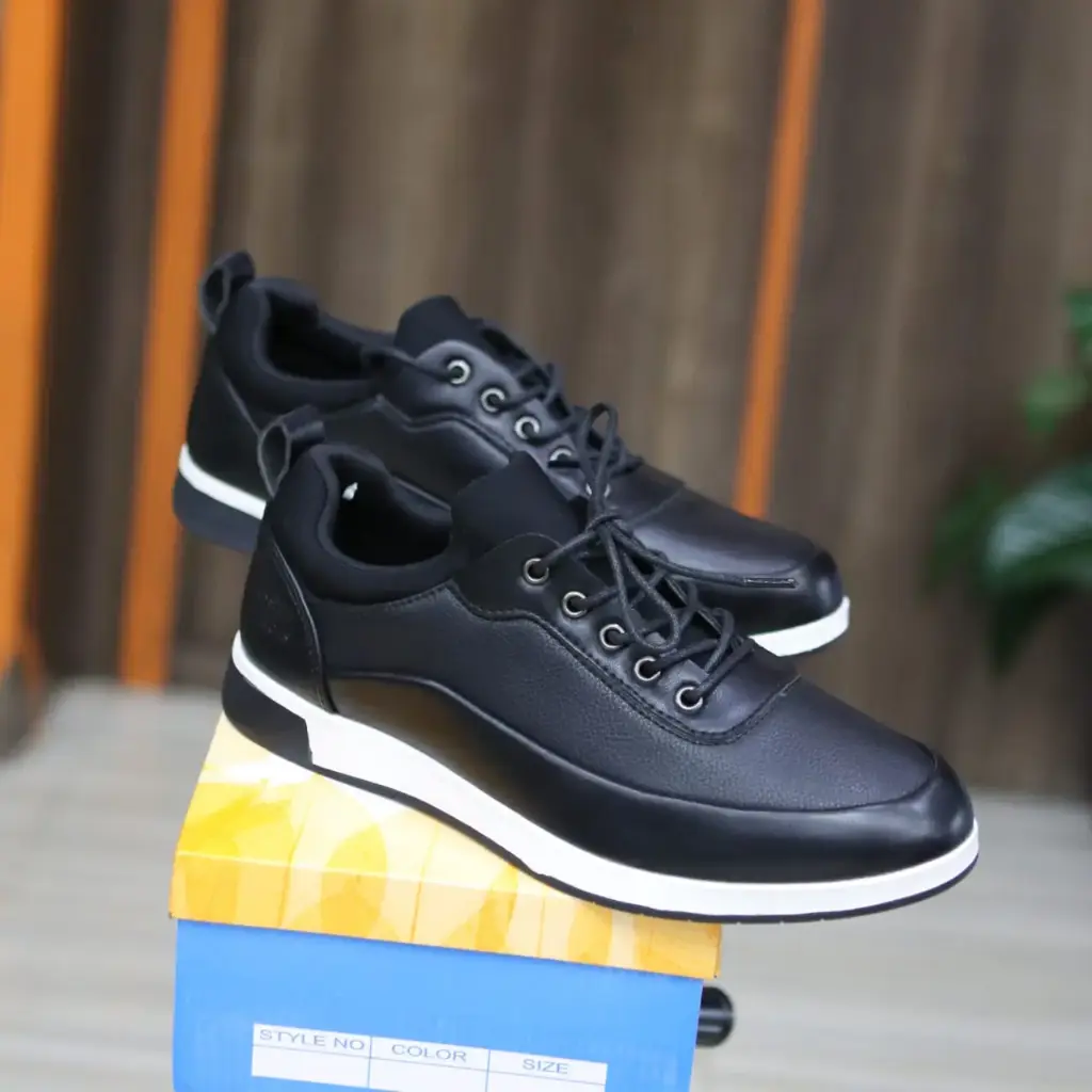 Lincoln lace-up fashion sneakers