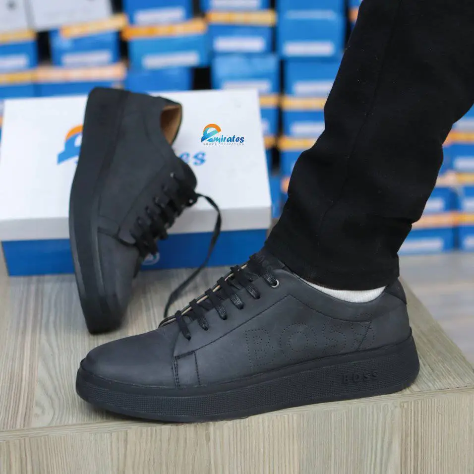 Urban Nomad Black Sneakers