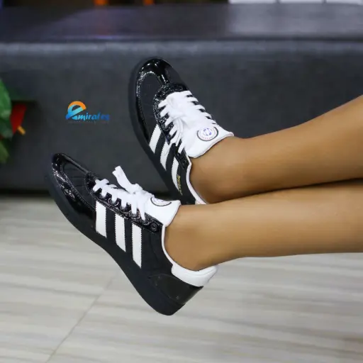 Brooklyn glossy sambas